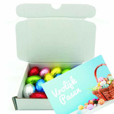 Verzenddoosje met Paaseitjes en kaart