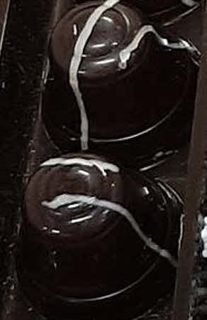 chocolade klokjes praline Puur