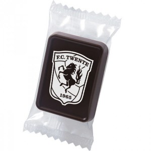 Logochocolaatje verpakt